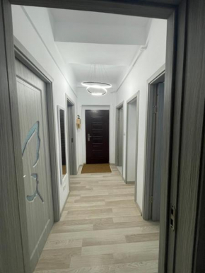 E&N ACCOMMODATION